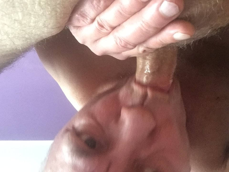 0BEFCFBC-0B2C-4FB4-B9EE-0B2BE710EECF.jpeg - Bisexslave
