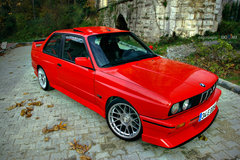 BMW_E30_M3_22_by_rugzoo.jpg