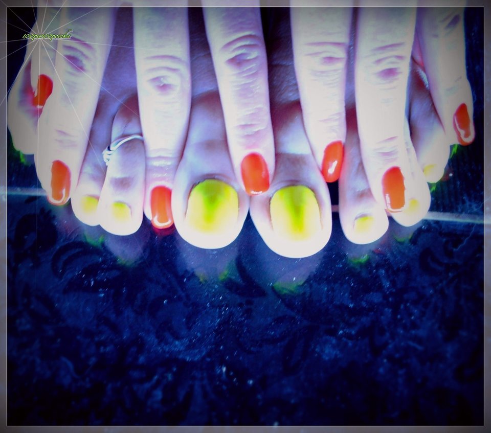 Neon Yellow #65 - 100pa100peczka