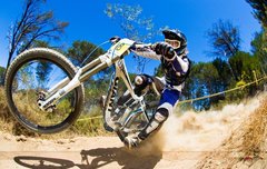 KPh5SZz-downhill-mountain-bike-wallpaper.jpg