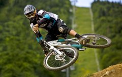 pE9GJ0K-downhill-mountain-bike-wallpaper.jpg
