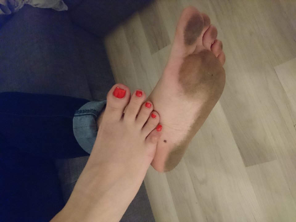 😊 - Have_both_feet_on_the_ground
