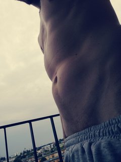 Na balkonie
