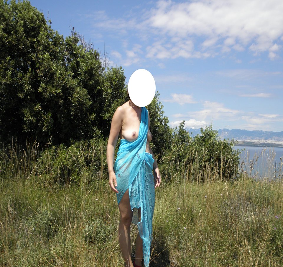 blue.jpg - aga124