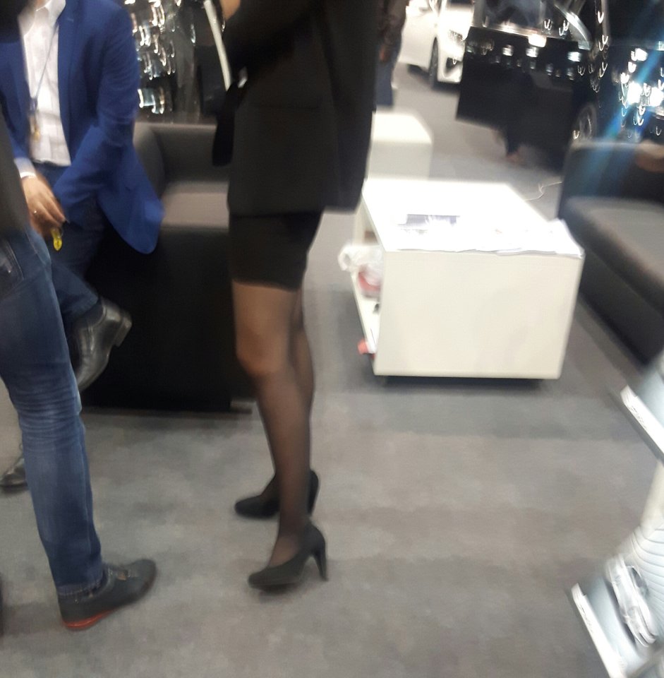 20180930_181512.jpg - iPantyhose
