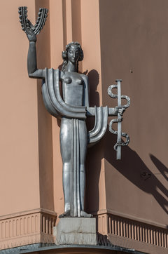 Statua