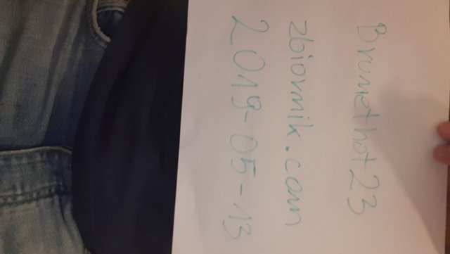 Brunethot23