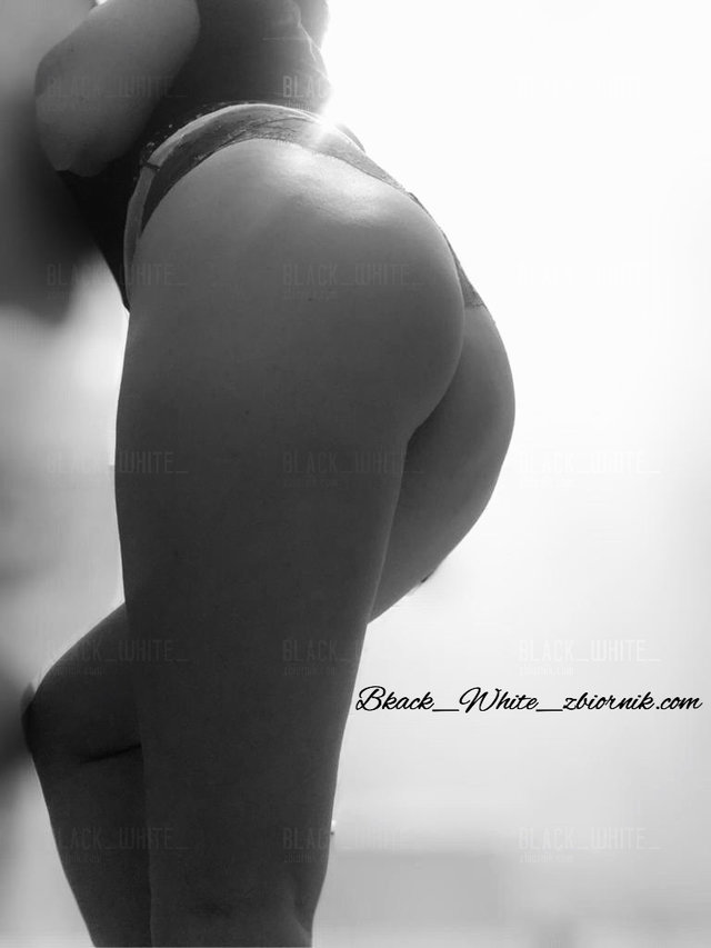 Black_White_