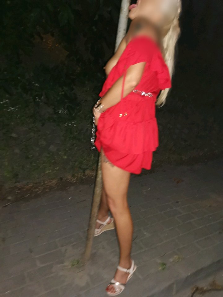 i zgwałciła znak😜 - PervertedBees