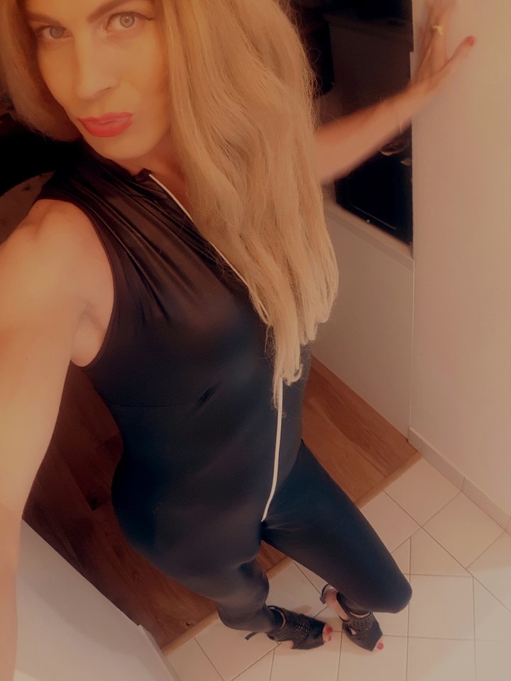 20190925_004907.jpg - Elizalady26