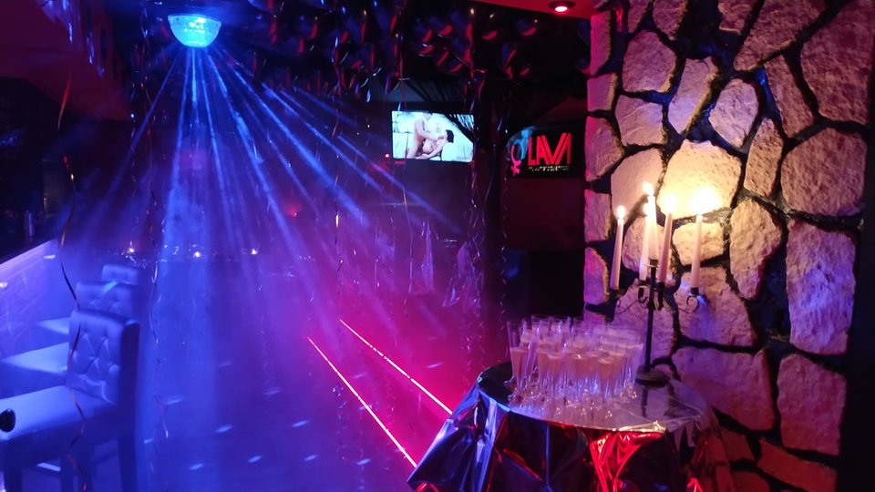 VIP - ELEGANT NIGHT - LavaClub
