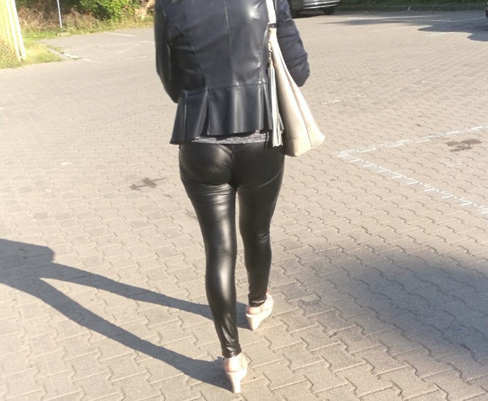 latex.jpg - sexiass30