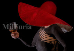 United Colours of Happy MilFuria  - Mexican Red