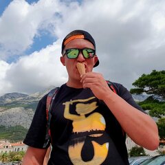 IMG_20170919_215659_498.jpg