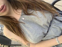 Bez staniczka ;) ;*