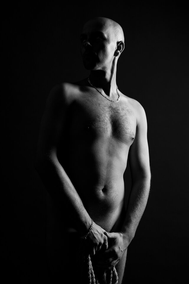 NakedTomExhib
