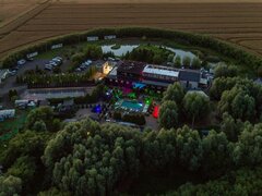 JC&R - Wieczorem, przed imprezą 18 lipca.