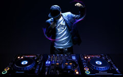DJs.jpg