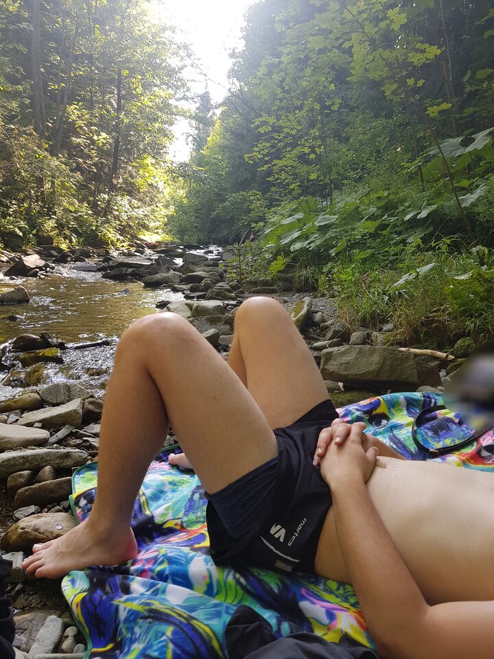 Odpoczynek nad rzeką w każdy weekend się należy :) - Parka_666