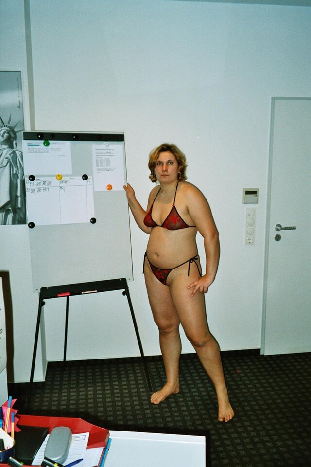 image00014.jpg - nakedgirl