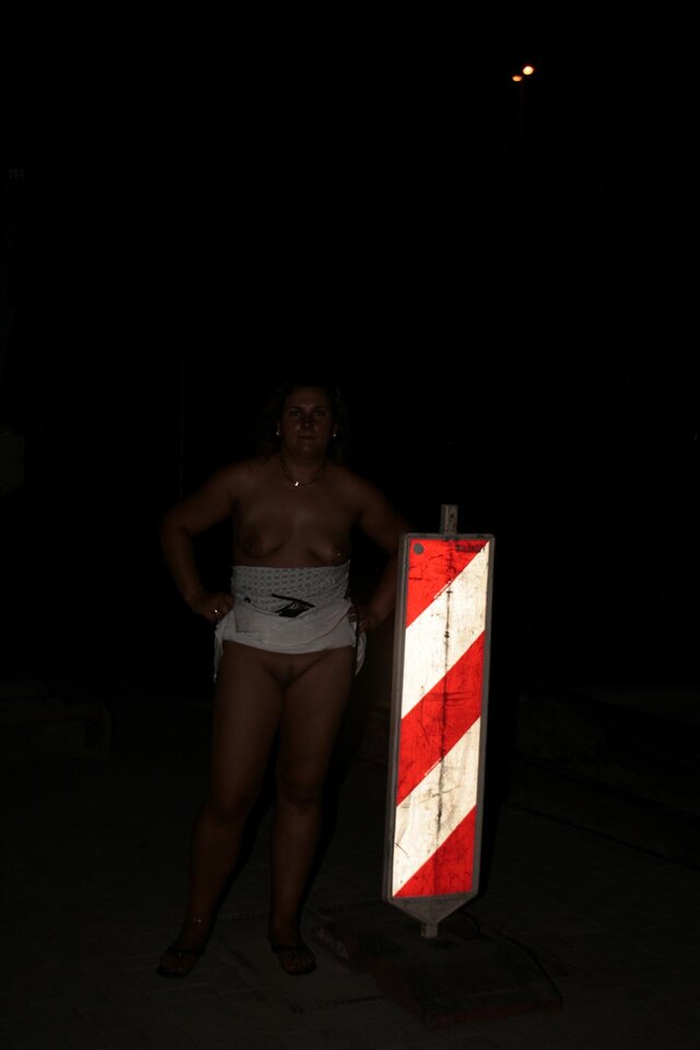 8.jpg - nakedgirl