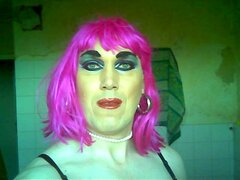 Paola-trans. męska Suka-bdsm do foto z kutasem w ustach😍