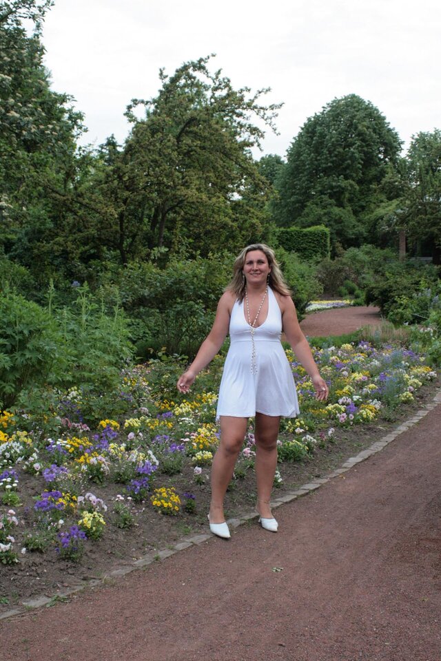 image00005.jpg - nakedgirl