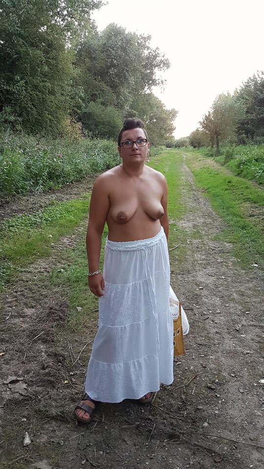 2016-08-30_01-31-30.jpg - nakedgirl