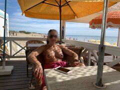 Plaża i kawka.jpg