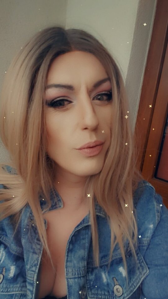Snapchat-1294909533.jpg - KarolinaShemale29