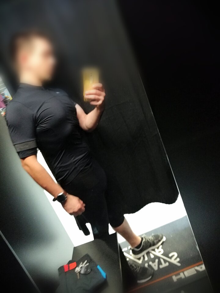 Iii cyyyk! Selfiak z przymierzalni, bo jeszcze nie było 😂 - JeyJey87