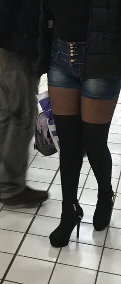 Candid 7 (180).jpg