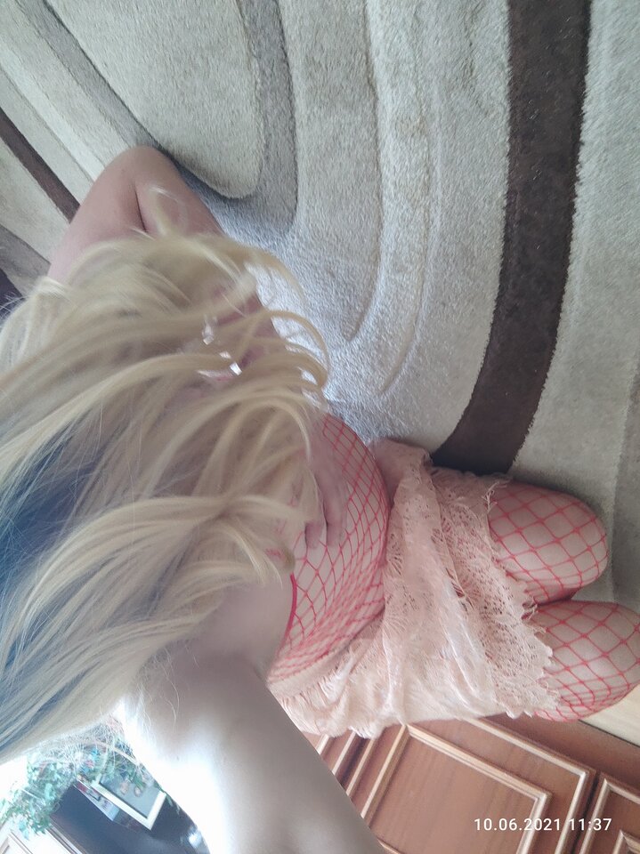 IMG_20210610_113622_TIMEBURST16.jpg - juliadada