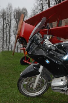 bmw2.jpg