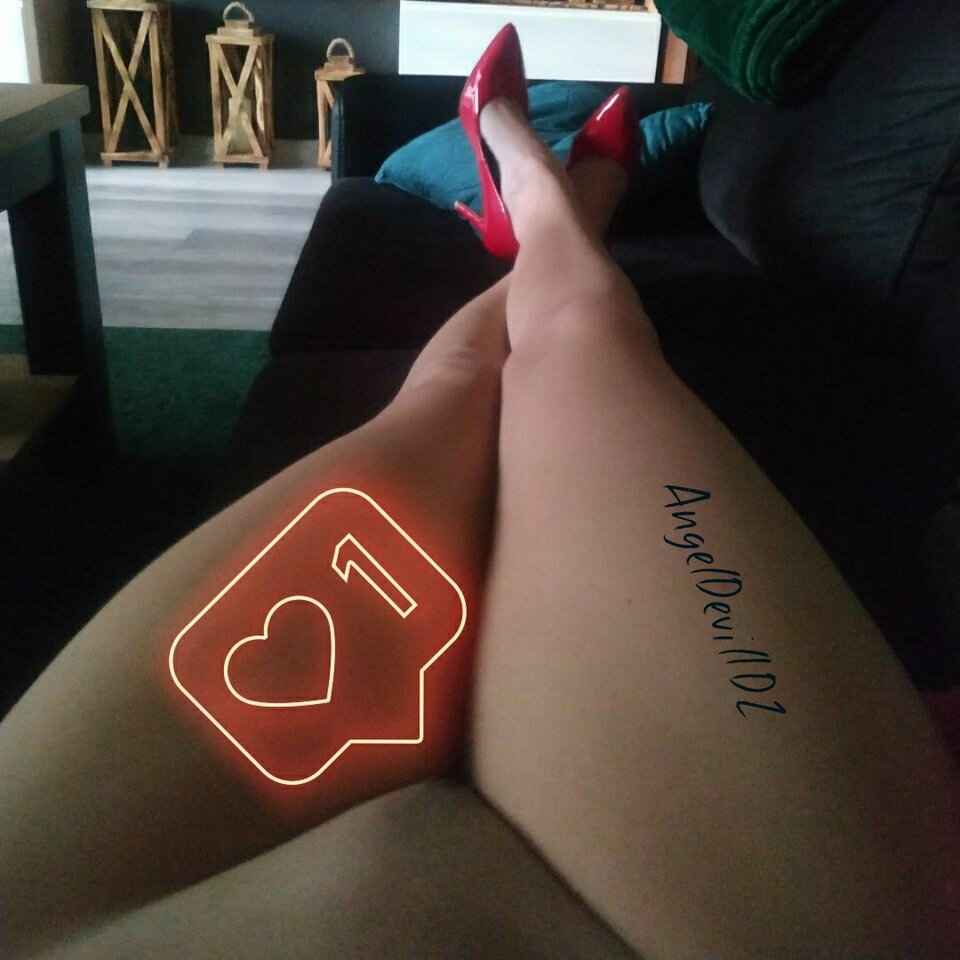 PerfectLegs.jpg - AngelDevilLDZ