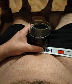 Któraś pani chętna na drinka ???