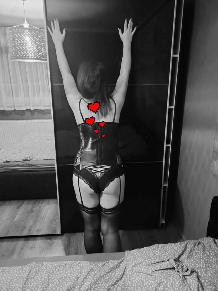 attach.jpeg - Pleasureslovers