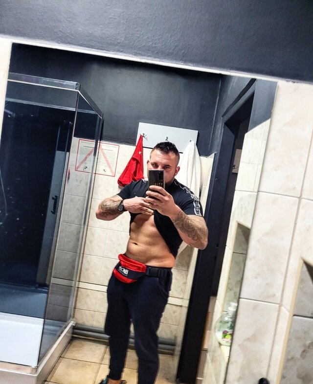Dav94