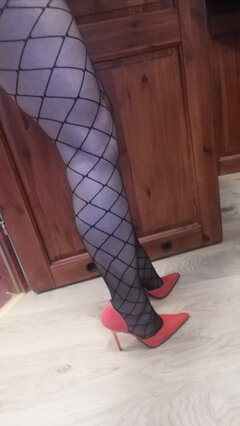 😘