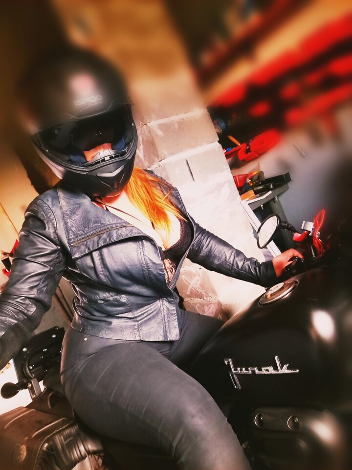 Sesja garażowa...po małym "spacerku"🏍 - Tonight_is_TheNight