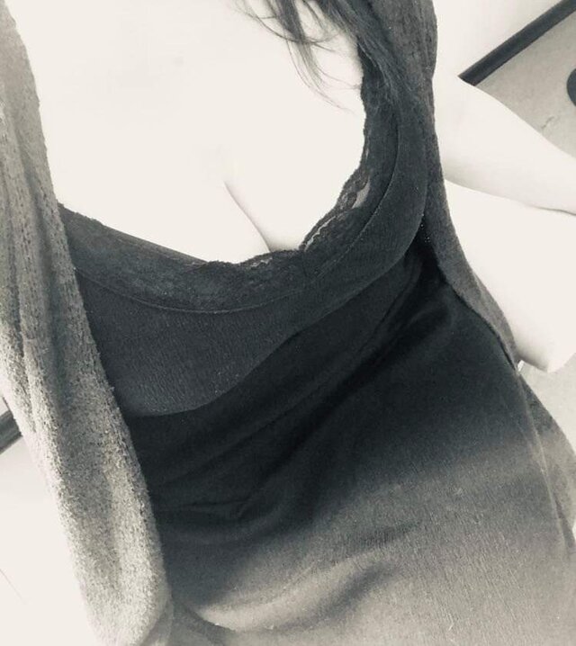 Brunetka1977