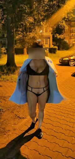 com.bongasoft.blurimagevideo_IMG_20220731_005114.jpg