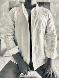 B&W