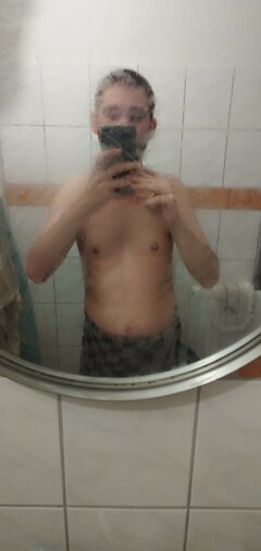 ea39f044-f95b-41e9-b991-5a21bd5cb0a7photo.jpeg