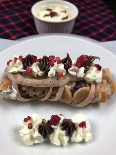 Naleśniki-malinowe-z-nutellą-i-mascarpone;)