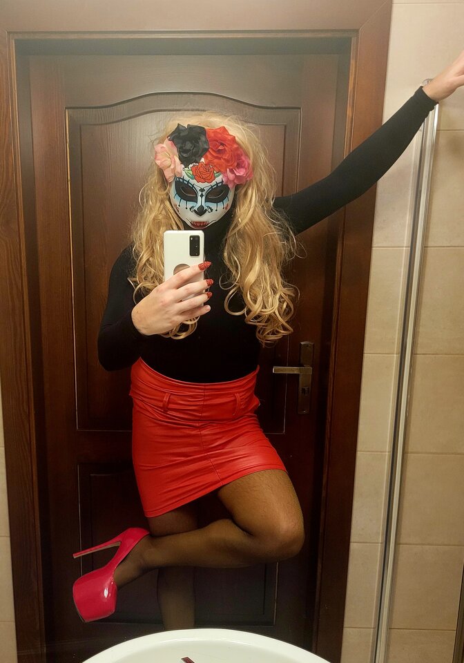 Hallowen 👠👑 - Ameliatrans