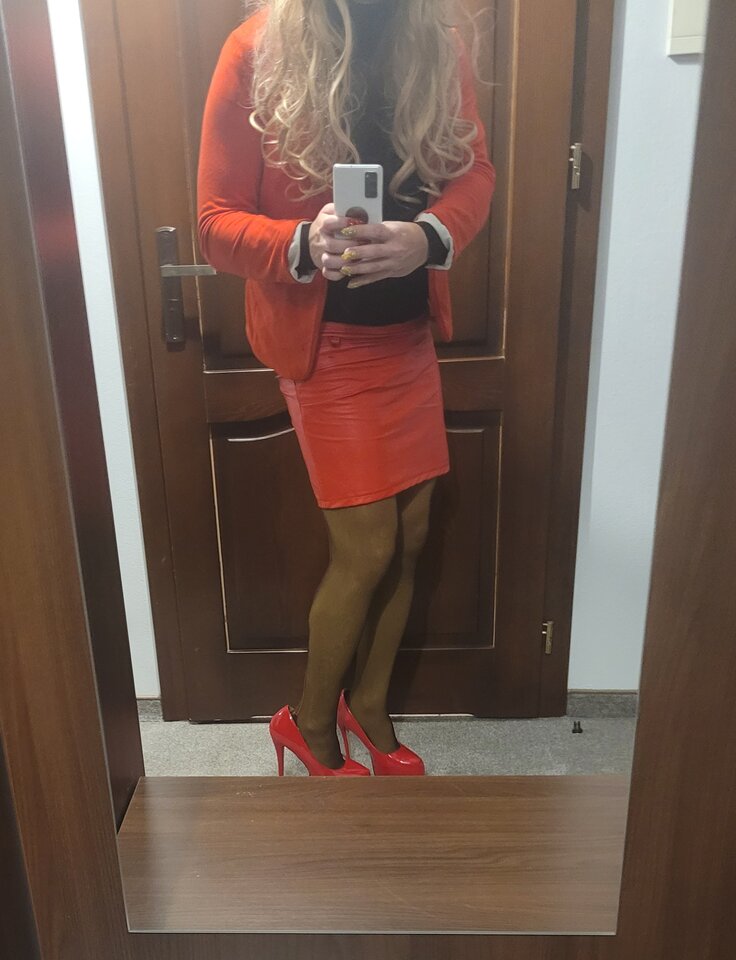 Hallowen 👠👑 - Ameliatrans