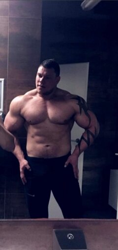 Screenshot_20221106-220955_Chrome.jpg
