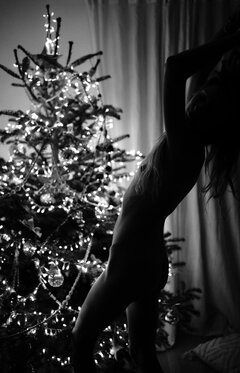 Samych wspaniałości pod choinką 🎄byloście grzeczni❓😈