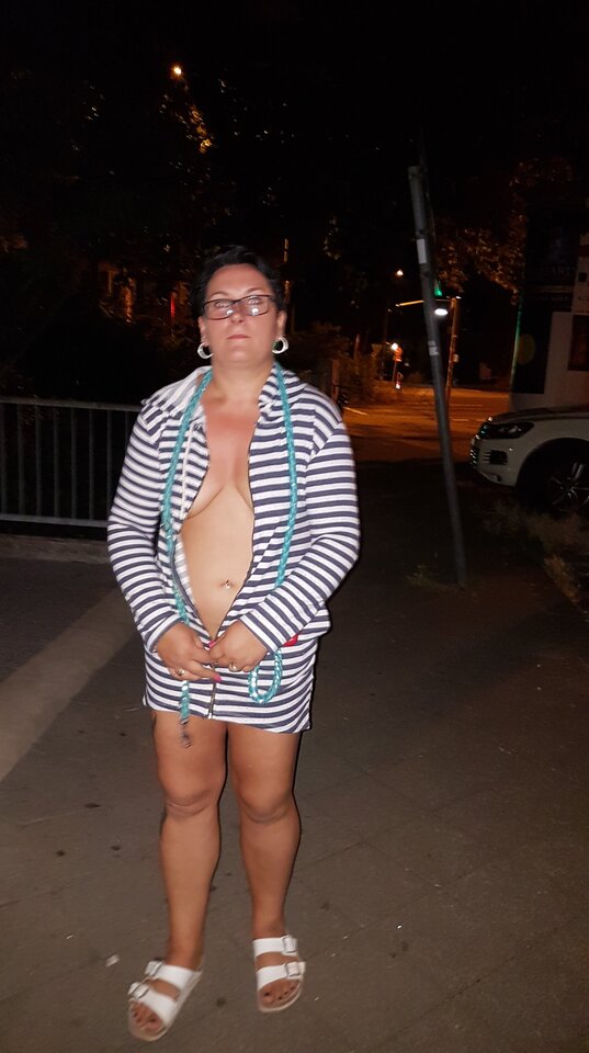 45986515_641377906264064_3110394536711421952_n.jpg - nakedgirl